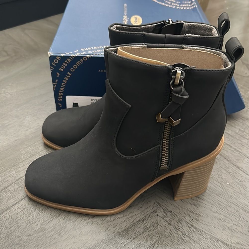 Dr. Scholl's Side Zip Ankle Boots - Rodeo - Picture 6 of 7